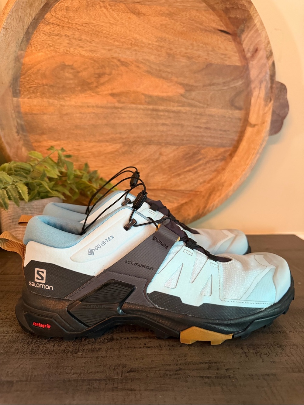 Salomon X Ultra 4 GTX Women's 7.5 Crystal Blue Gorpcore Trail Hiking Shoes